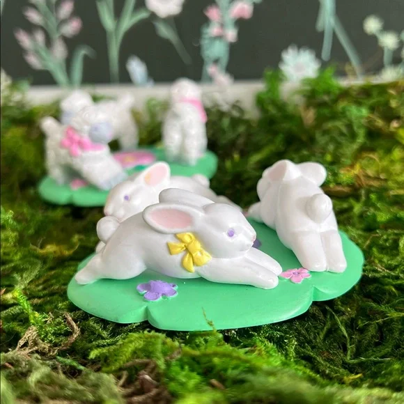 VINTAGE AVON whimsical Easter egg resin holders, baby ducks, bunnies, sheep. 90s - Picture 4 of 14